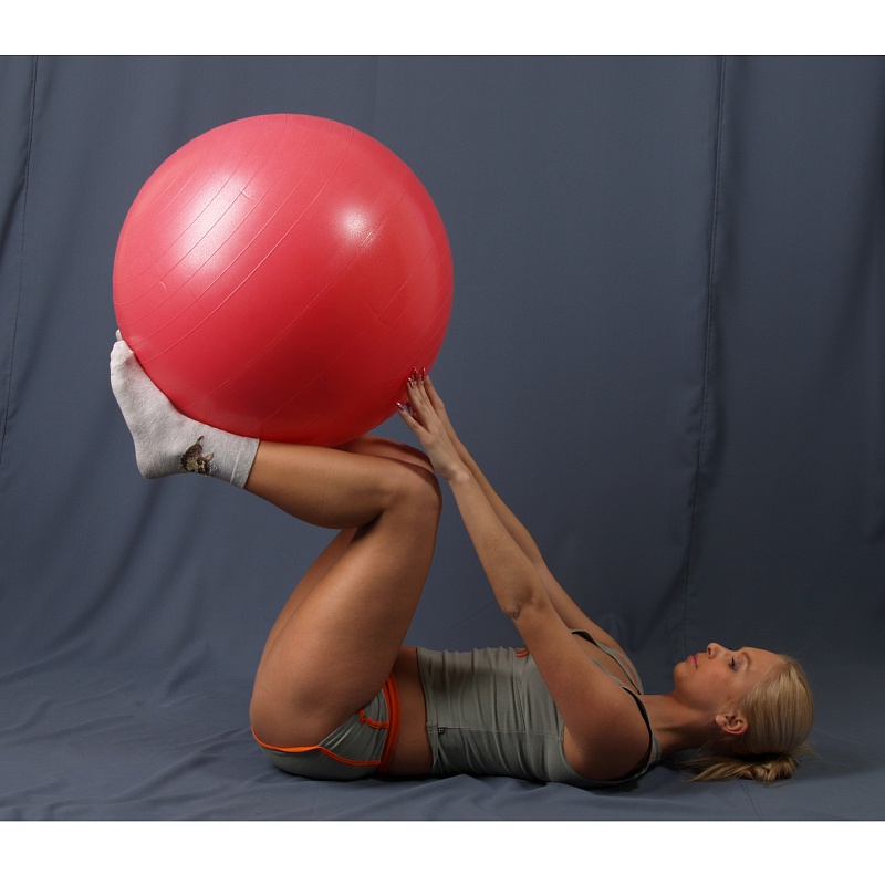 Мяч гимнастический (Фитбол) 65 см. с насосом (красный) 