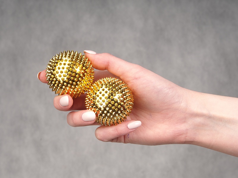 Аппликаторы акупунктурные в виде шаров золотые (с магнитом и шипами-2 шт) Fosta  